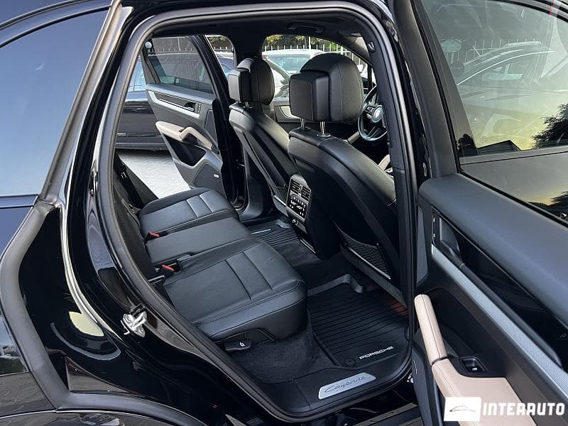 Porsche Cayenne 2023 — Миниатюра 6