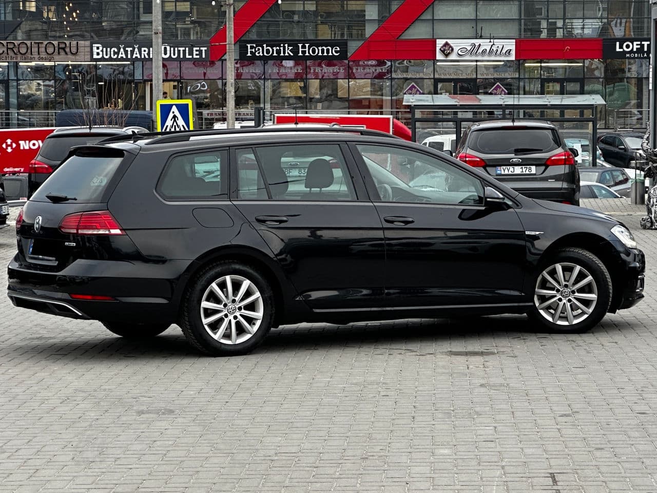 Volkswagen Golf 2018 — Миниатюра 3