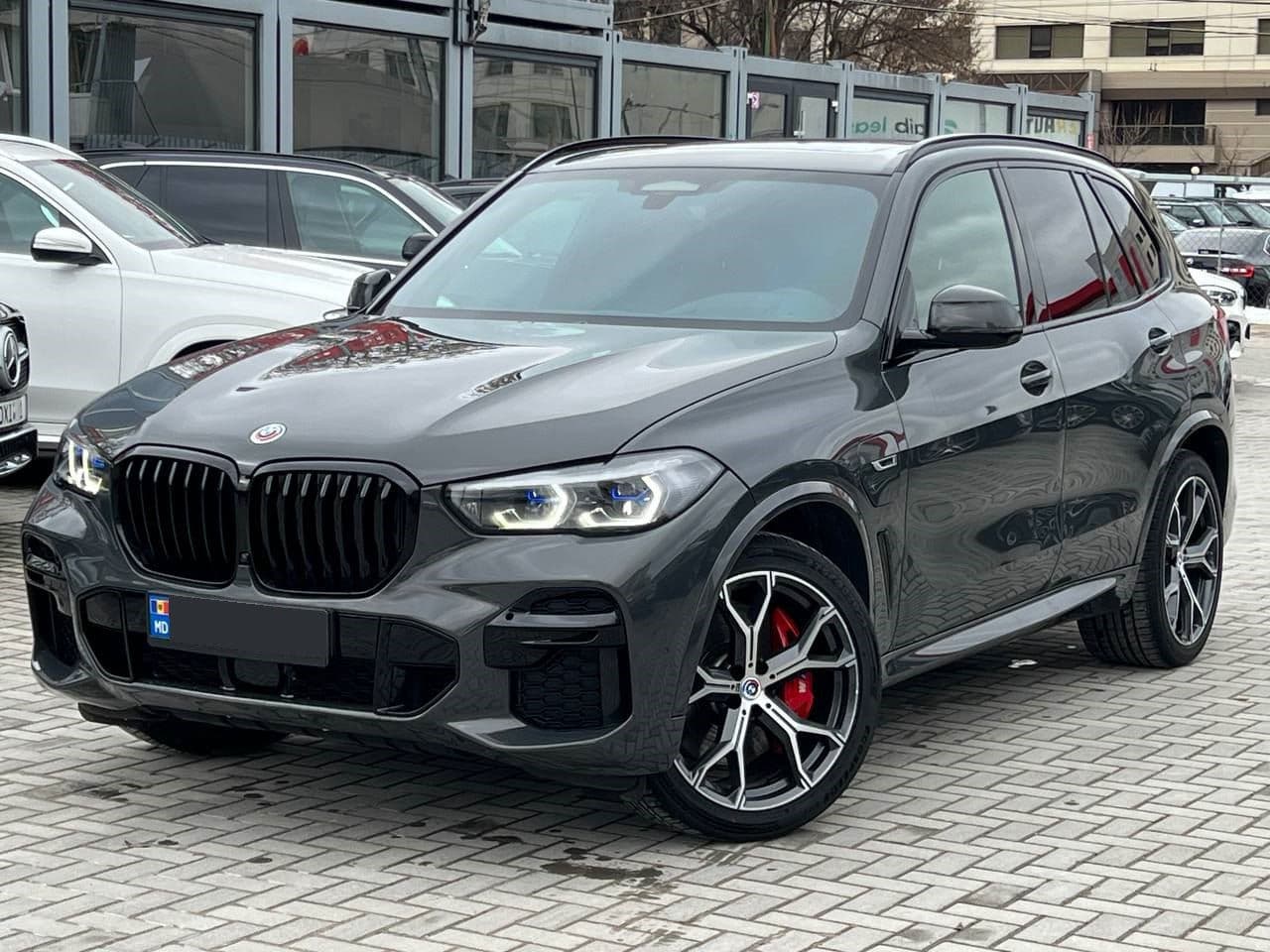 2023 BMW X5 4.5e — Miniatură 3