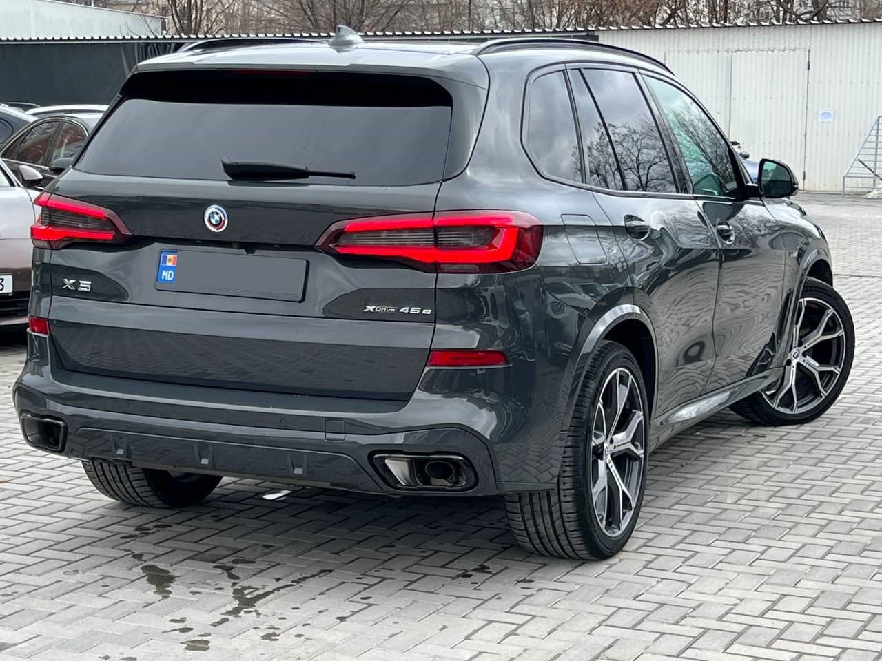 2023 BMW X5 4.5e — Miniatură 4
