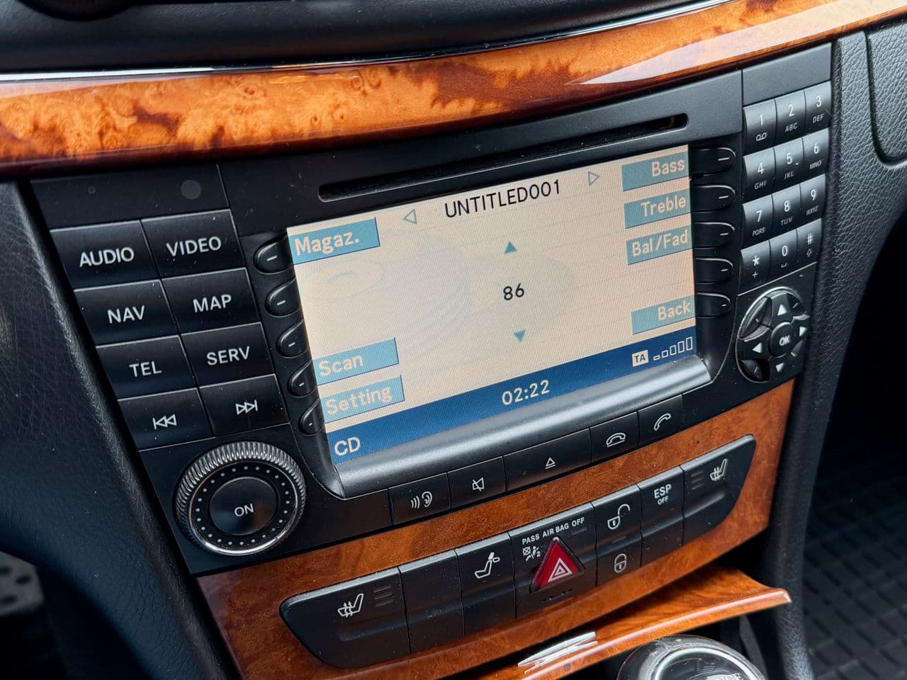 Mercedes E 220 2007 — Миниатюра 14
