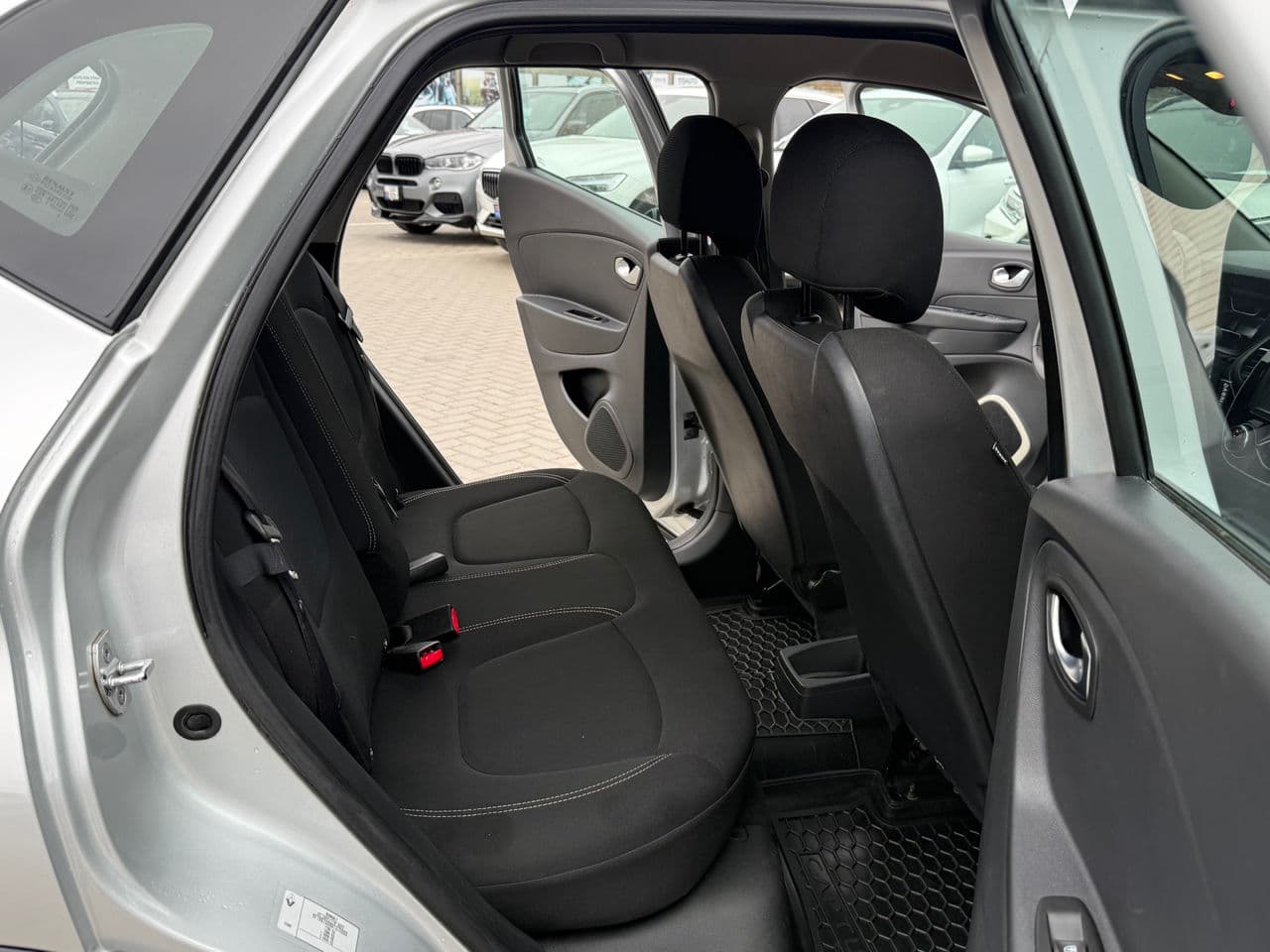Renault Captur 2018 — Миниатюра 13