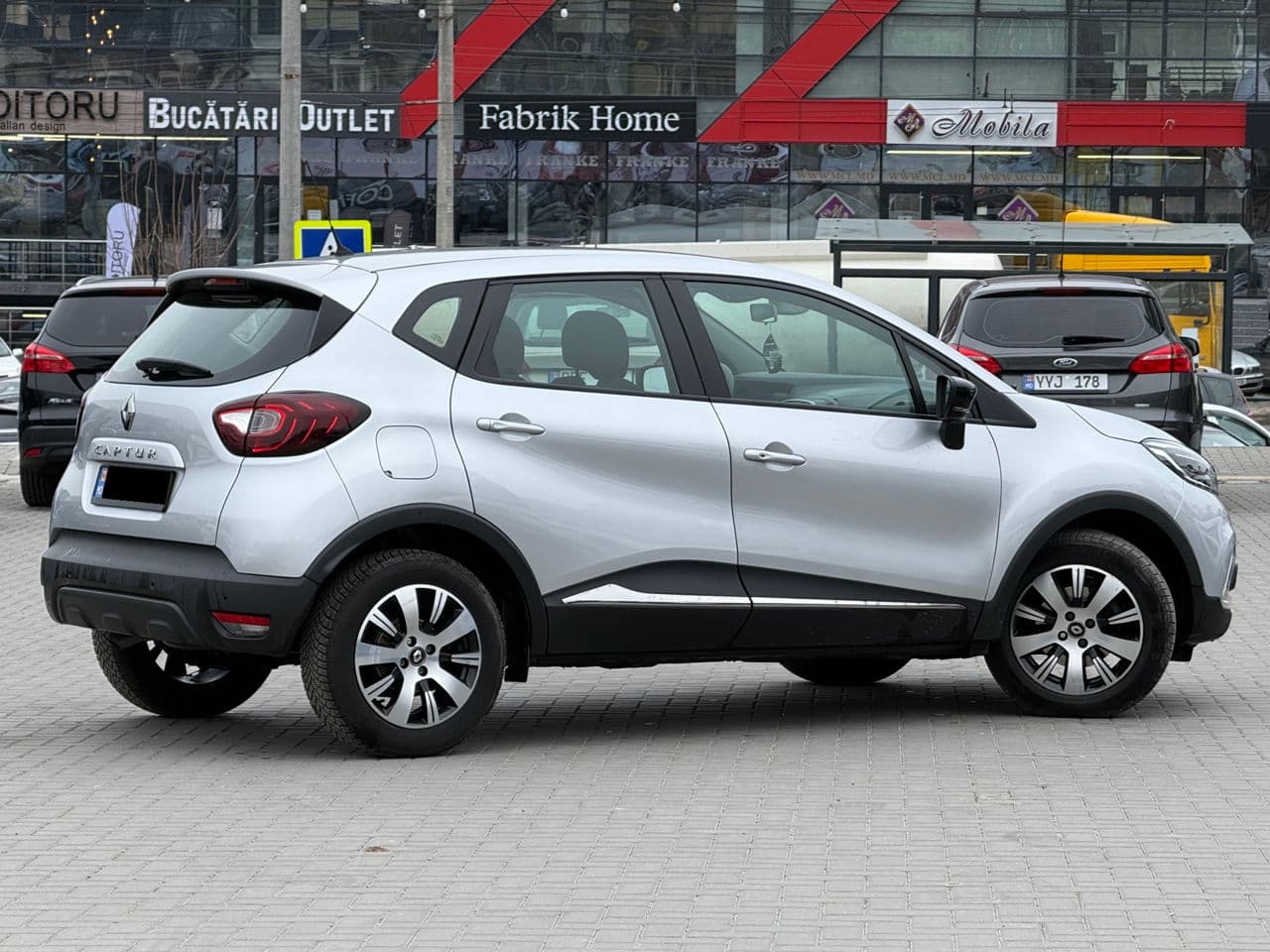 Renault Captur 2018 — Миниатюра 3