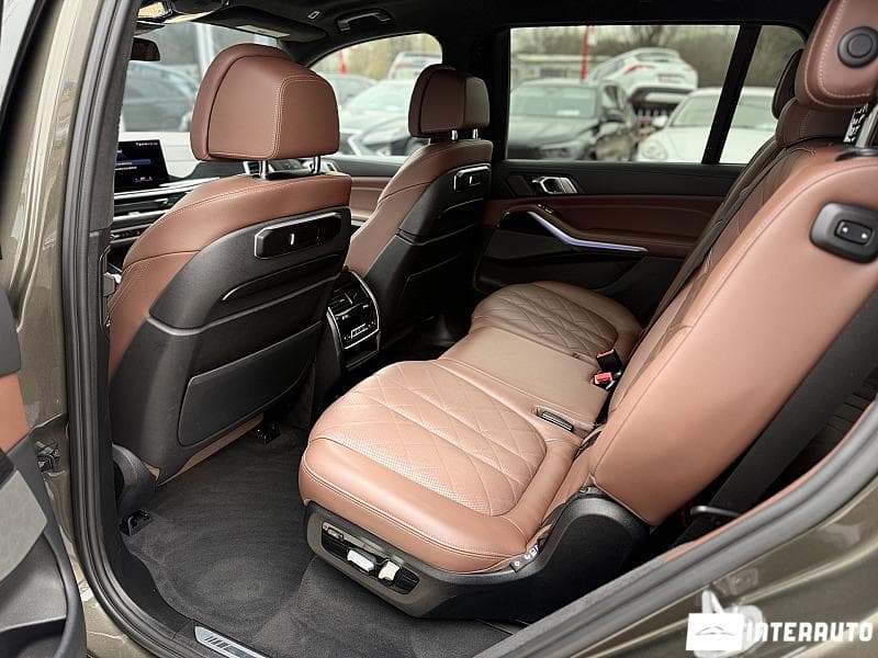 2023 BMW X7 4.0i — Miniatură 24