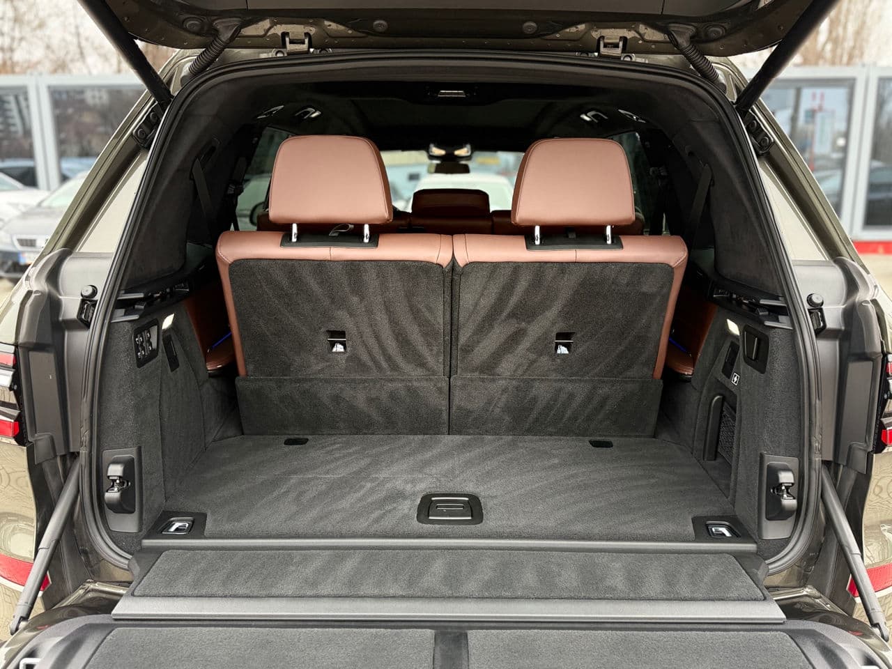 2023 BMW X7 4.0i — Miniatură 30