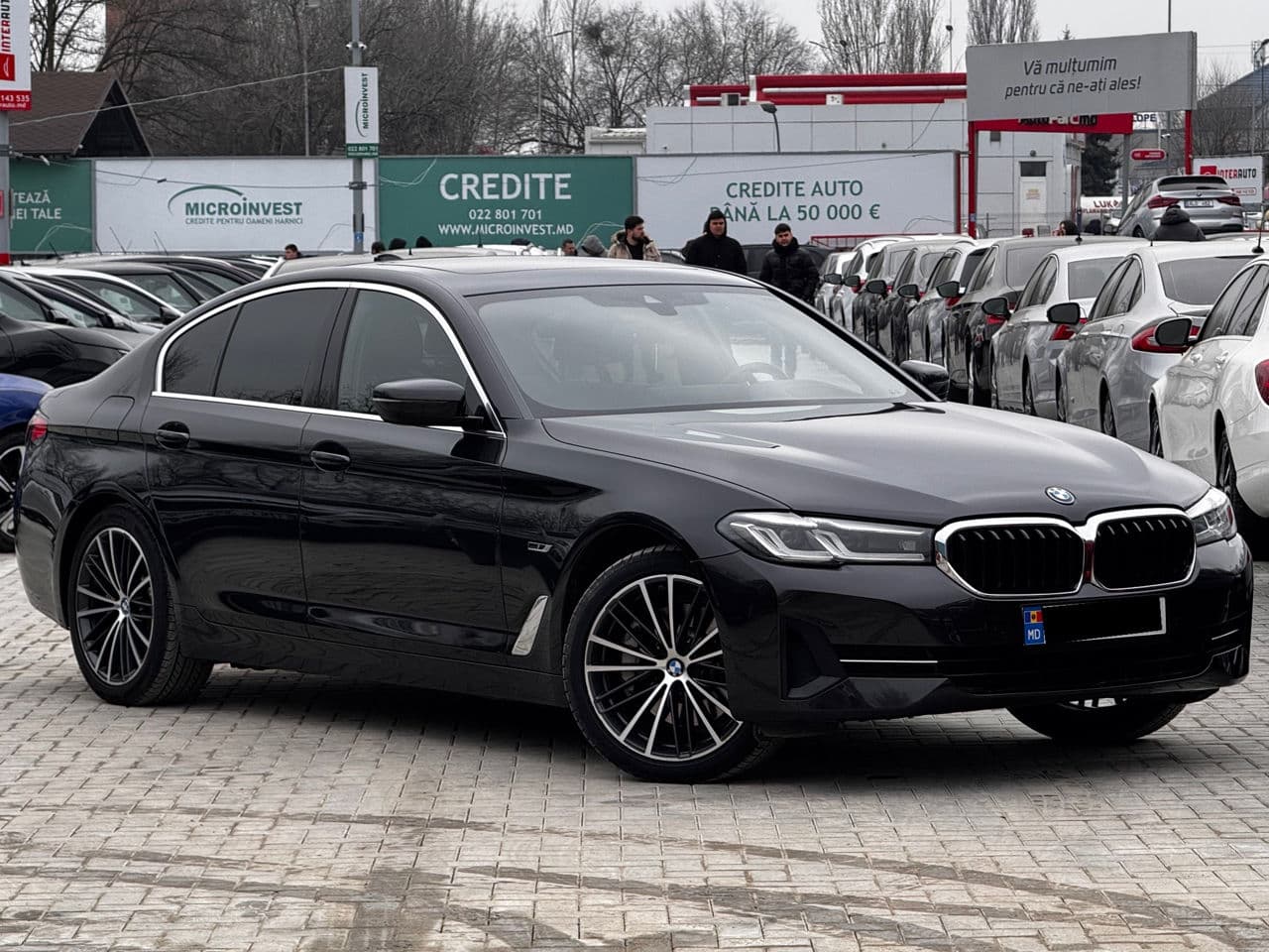 BMW 530e 2023 — Миниатюра 3