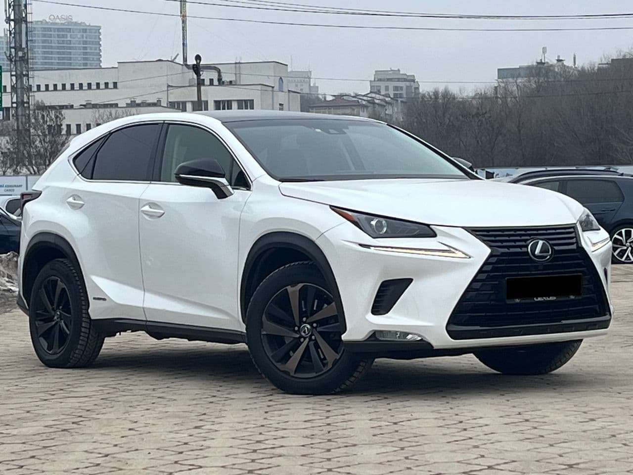 Lexus NX 300H 2018 — Миниатюра 4