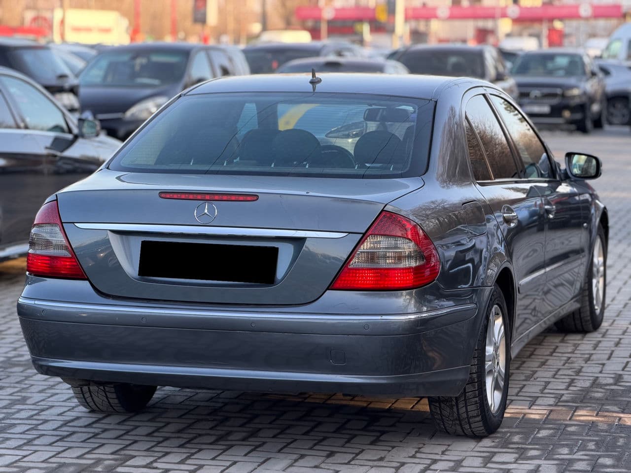 2008 Mercedes E 200 — Miniatură 4