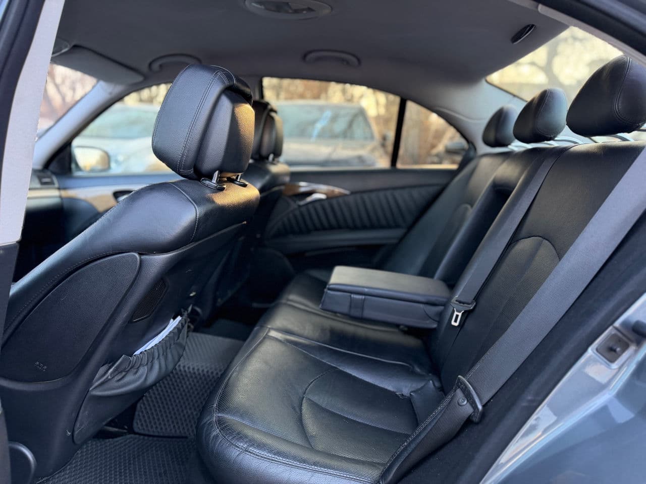 2008 Mercedes E 200 — Miniatură 16