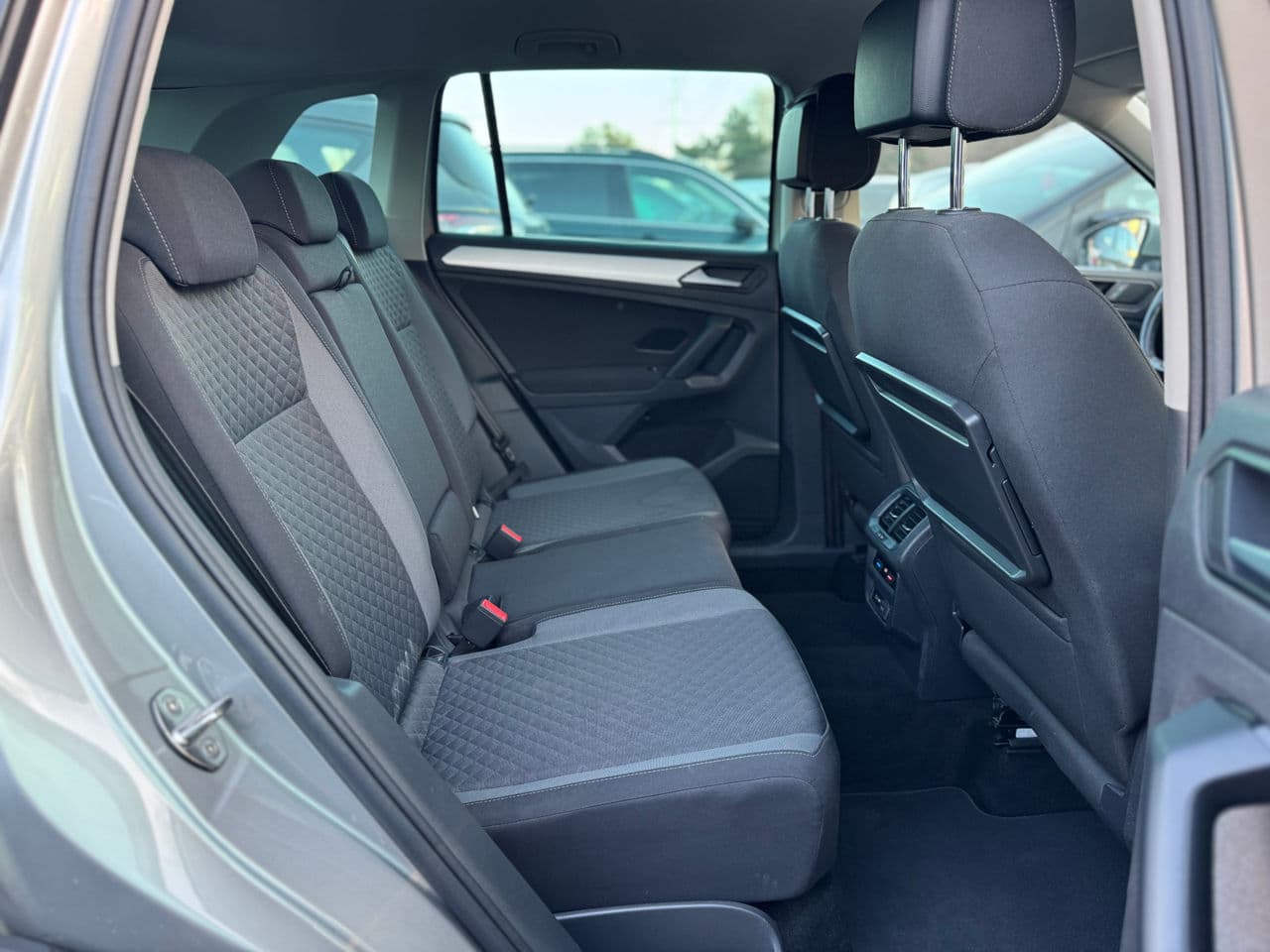 Volkswagen Tiguan 2020 — Миниатюра 16