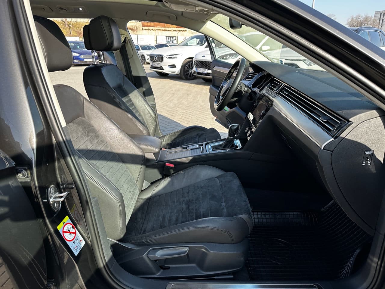 Volkswagen Passat 2017 — Миниатюра 15