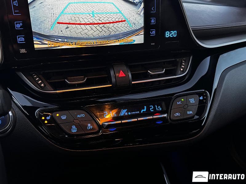 Toyota C-HR 2018 — Миниатюра 11