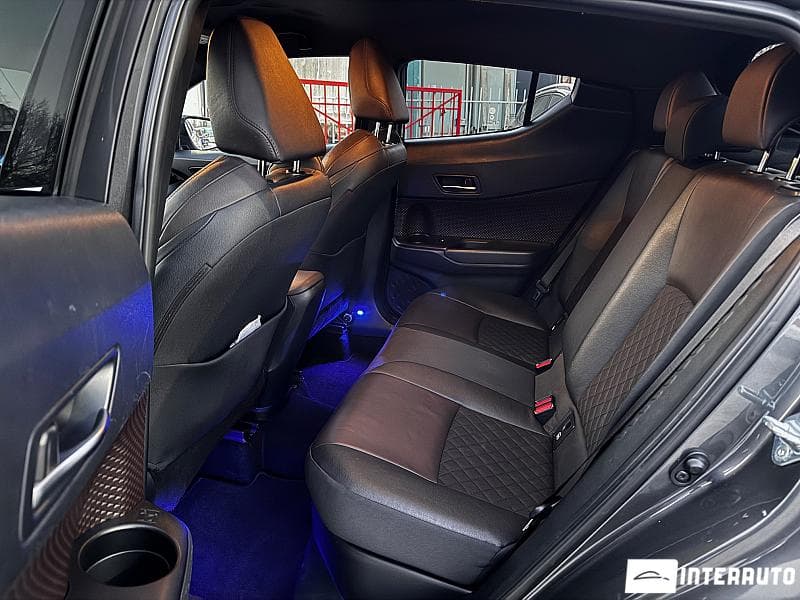 Toyota C-HR 2018 — Миниатюра 6