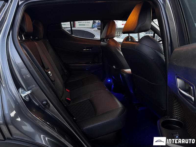 Toyota C-HR 2018 — Миниатюра 14