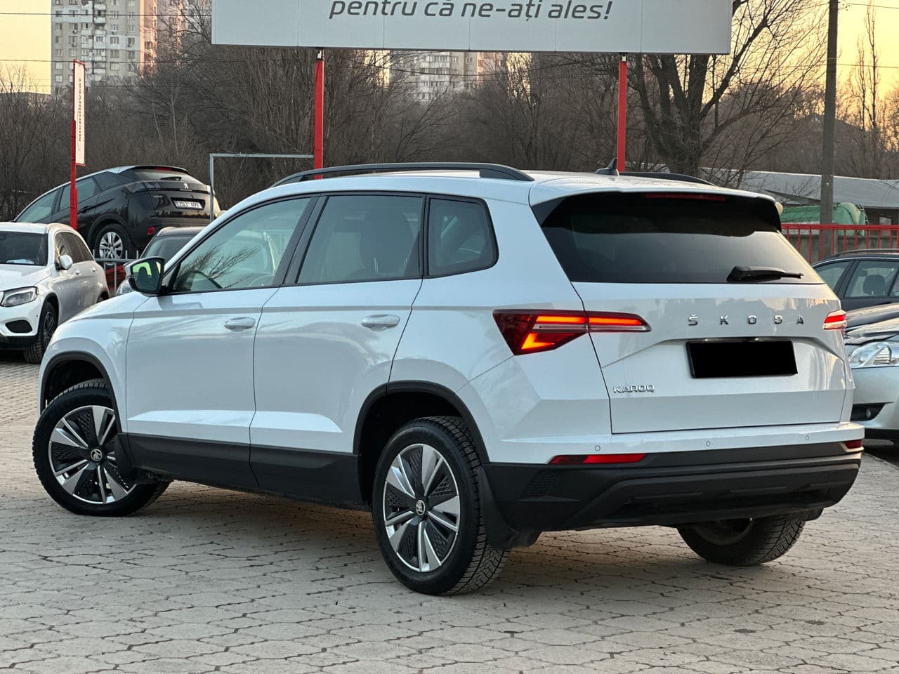 2022 Skoda Karoq — Miniatură 3