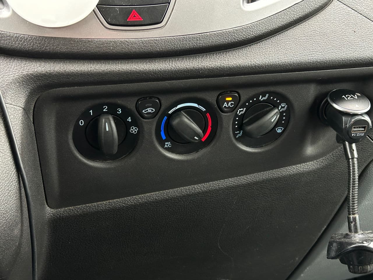 Ford Transit 2015 — Миниатюра 13