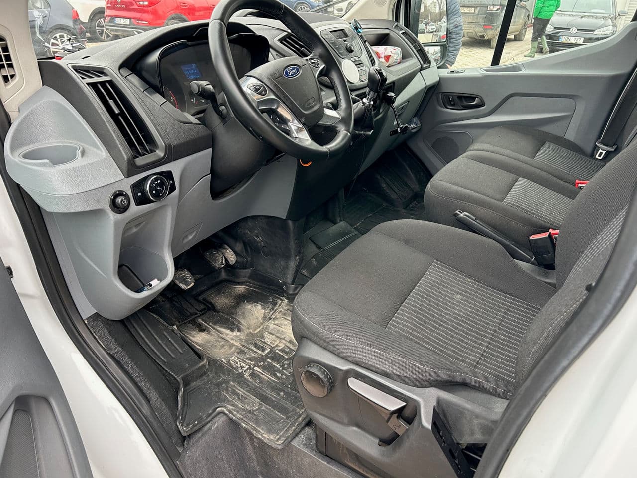 Ford Transit 2015 — Миниатюра 5