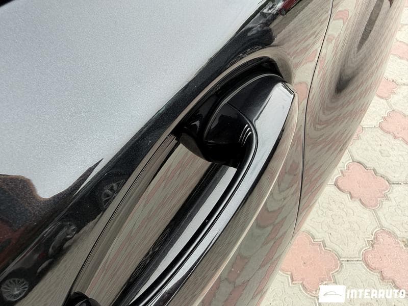 2023 BMW 330E — Miniatură 6