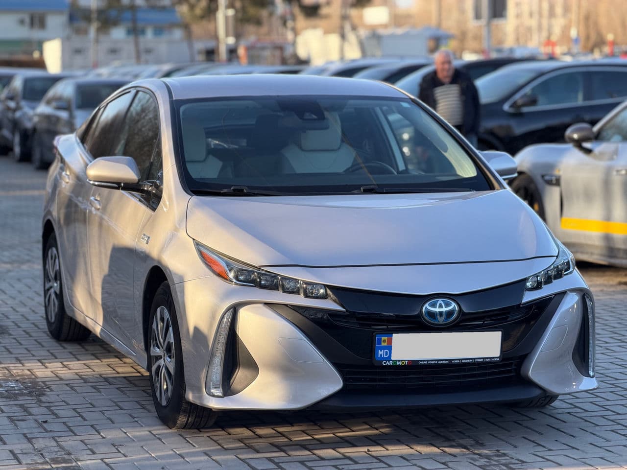 Toyota Prius 2019 — Миниатюра 3