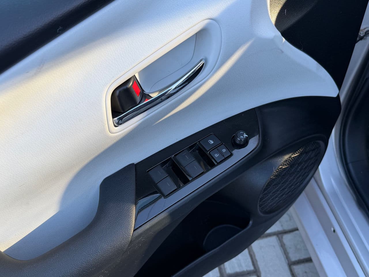 Toyota Prius 2019 — Миниатюра 16