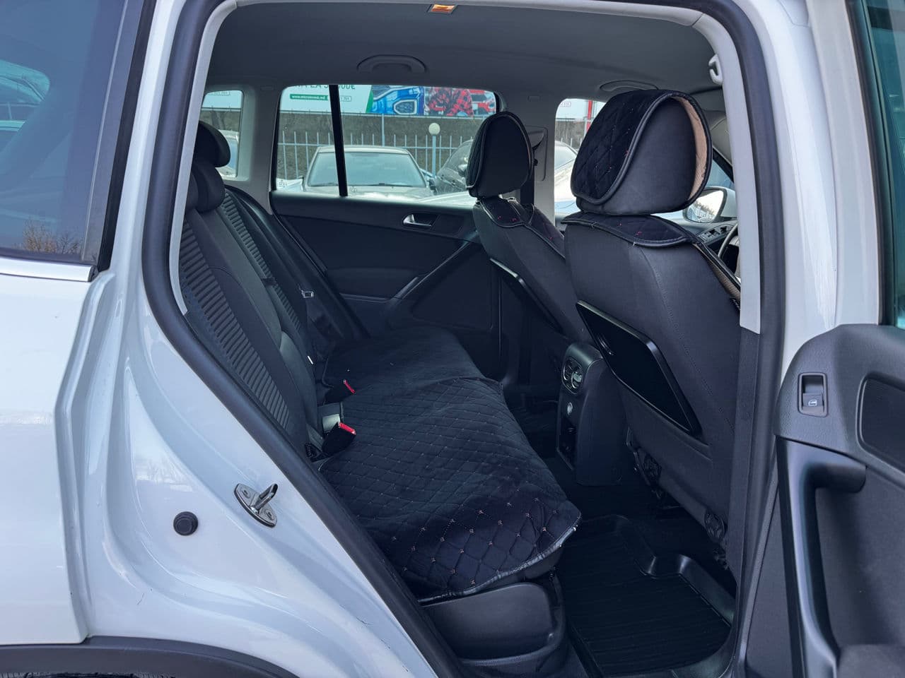 Volkswagen Tiguan 2009 — Миниатюра 8