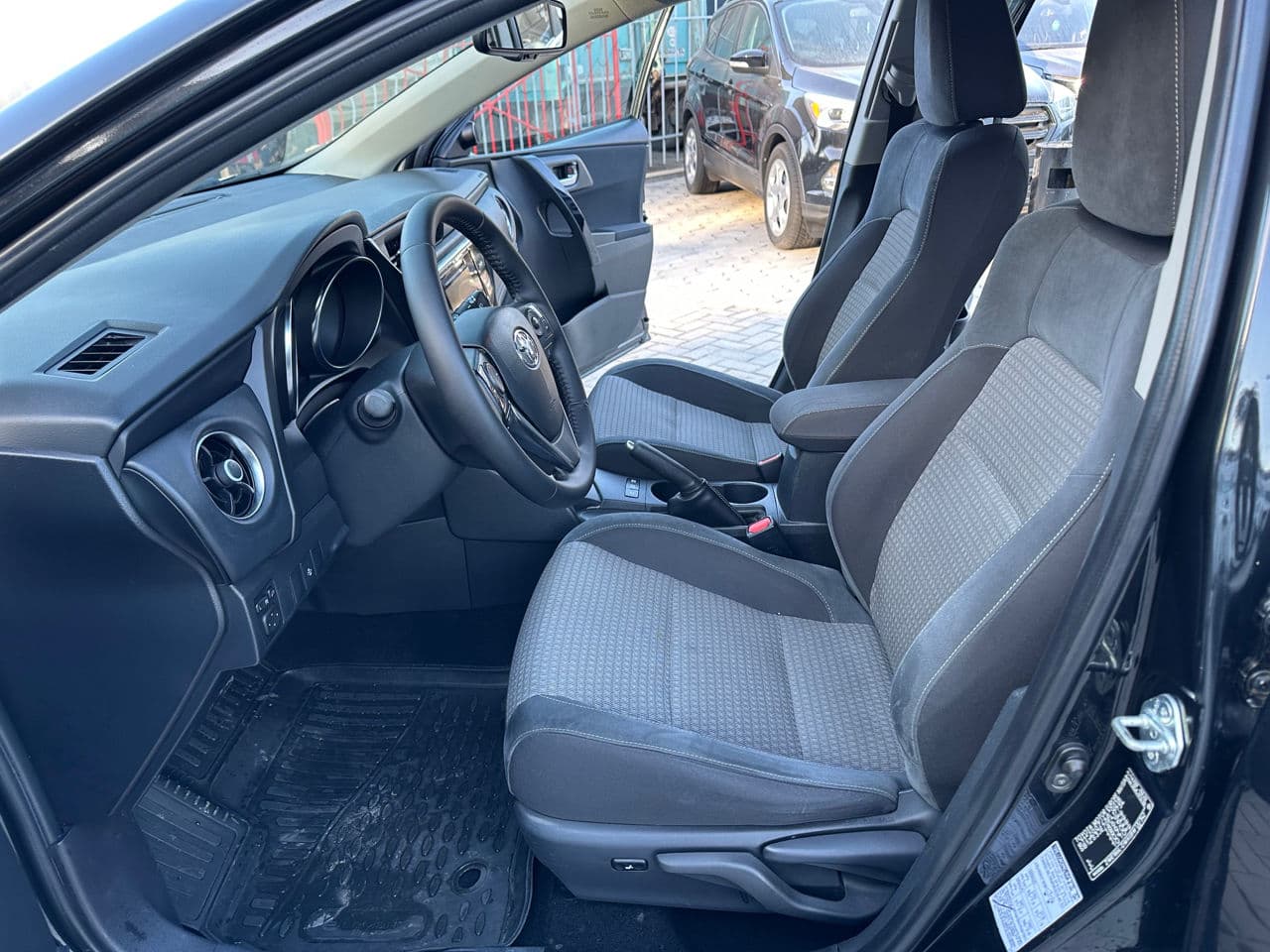 Toyota Auris 2018 — Миниатюра 5