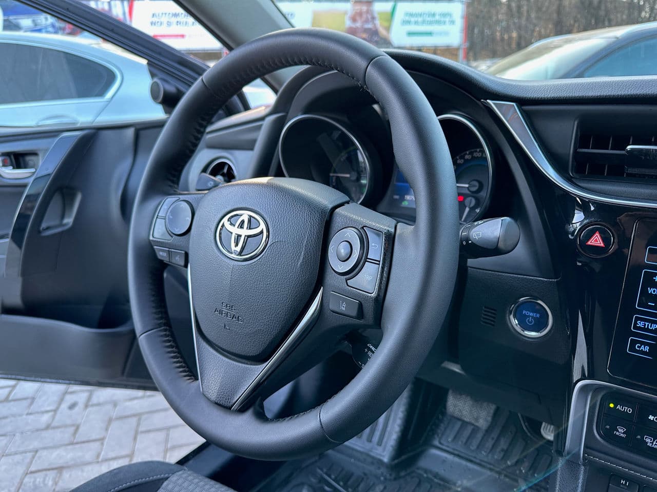 Toyota Auris 2018 — Миниатюра 11