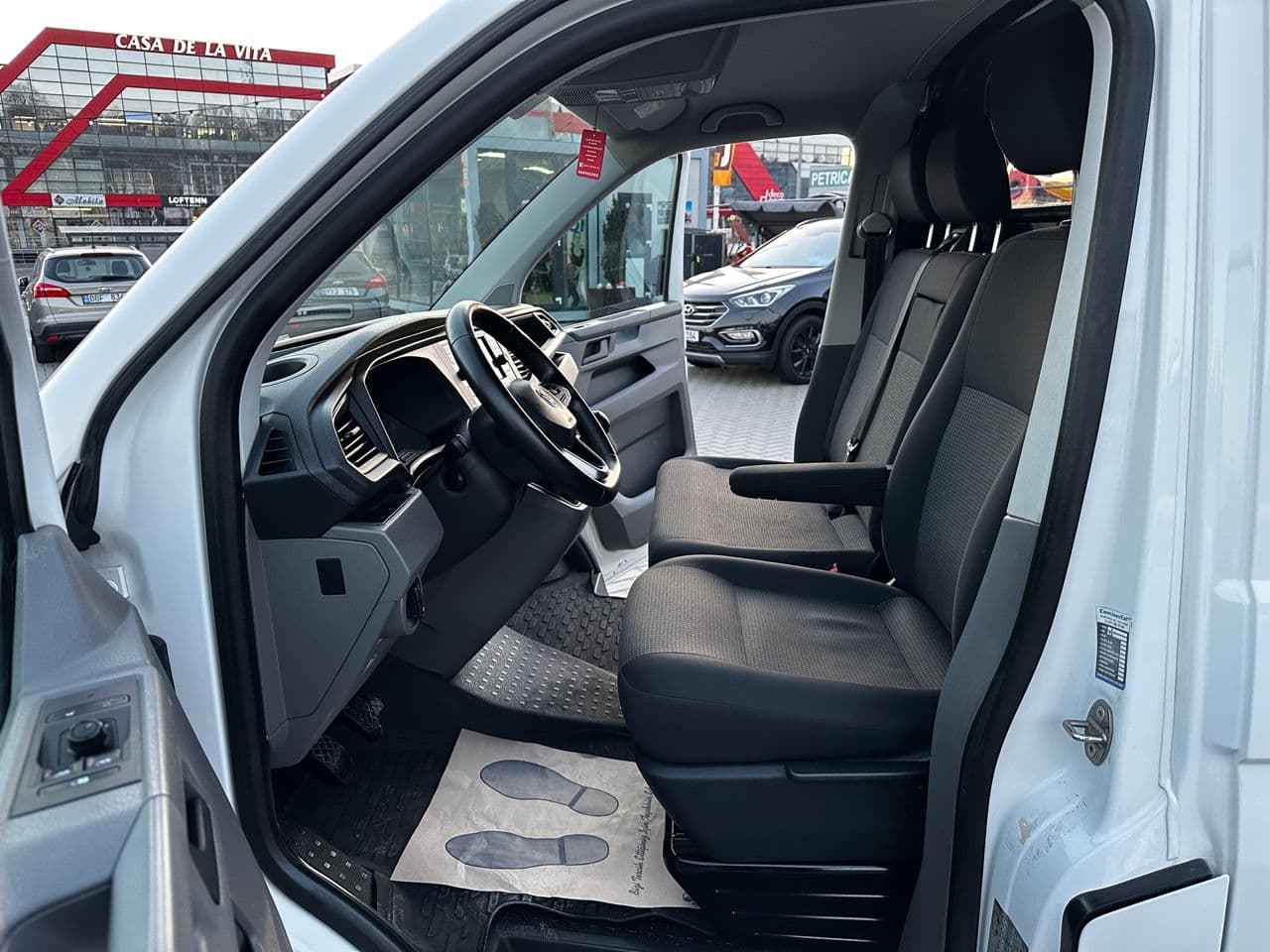 Volkswagen Transporter 2020 — Миниатюра 5