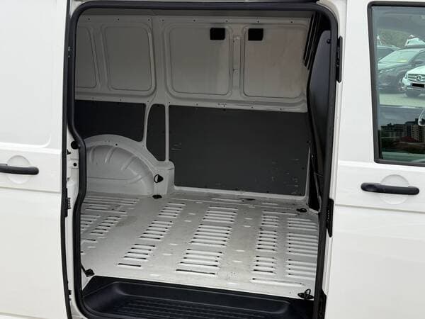 2020 Volkswagen Transporter — Miniatură 15