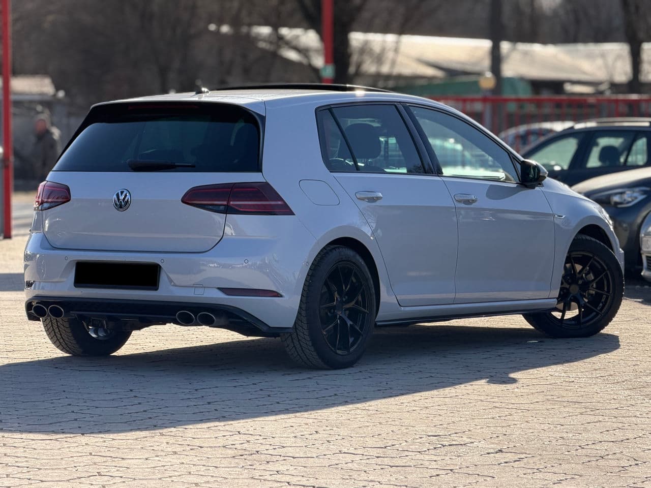 Volkswagen Golf 2018 — Миниатюра 2