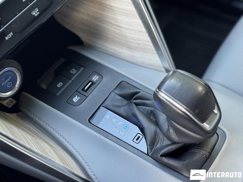 Toyota Venza 2021 — Миниатюра 18