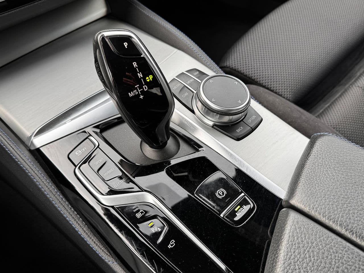 BMW 530e 2021 — Миниатюра 13
