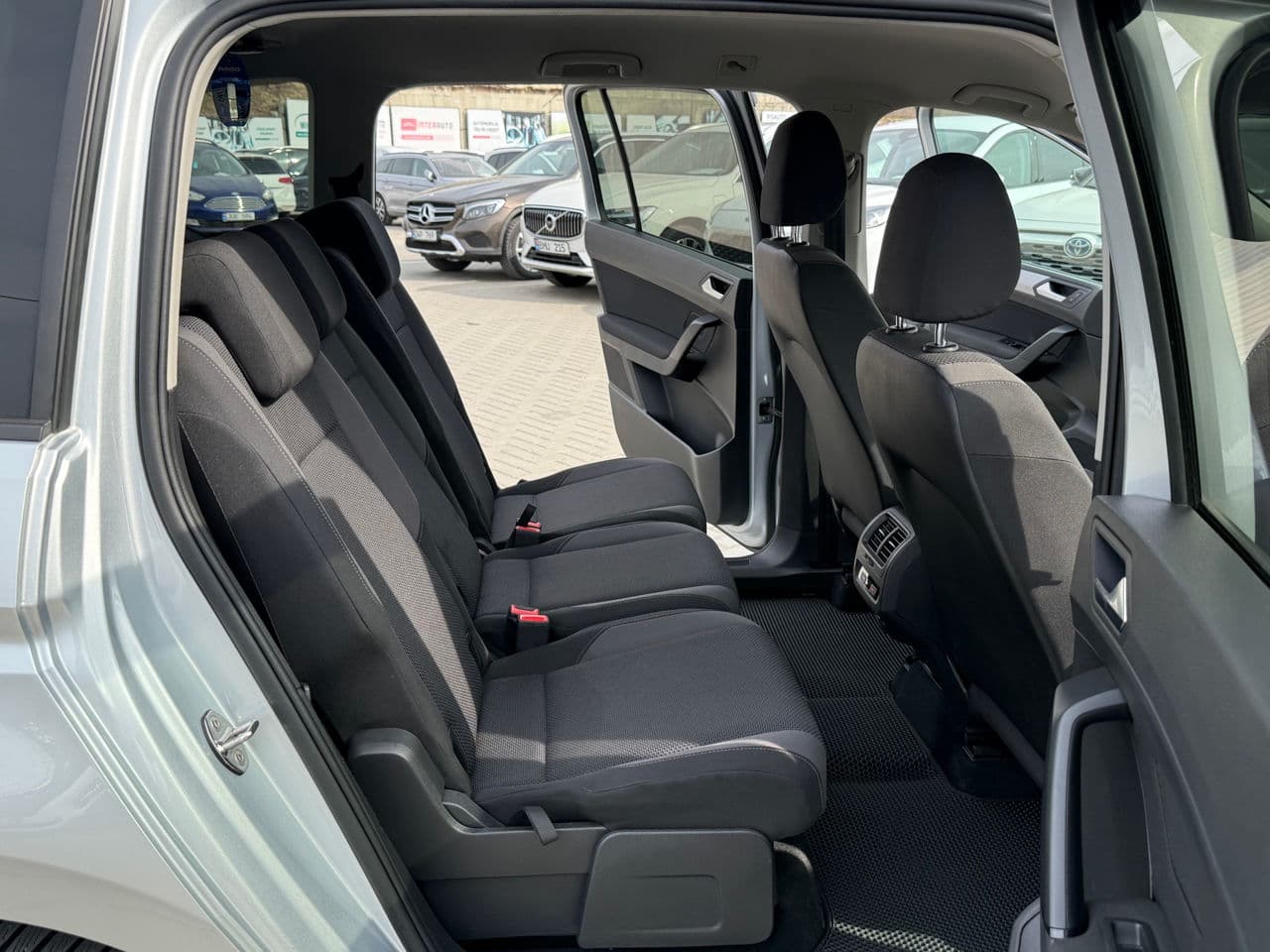 Volkswagen Touran 2017 — Миниатюра 15