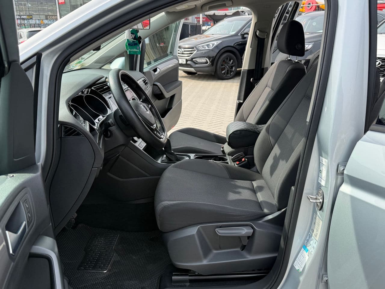 Volkswagen Touran 2017 — Миниатюра 5