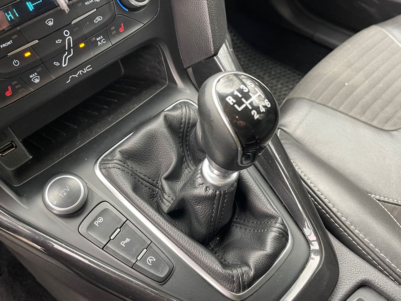 Ford Focus 2015 — Миниатюра 12