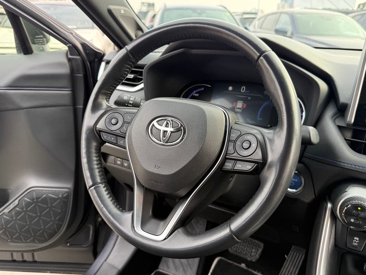 Toyota Rav-4 2020 — Миниатюра 7