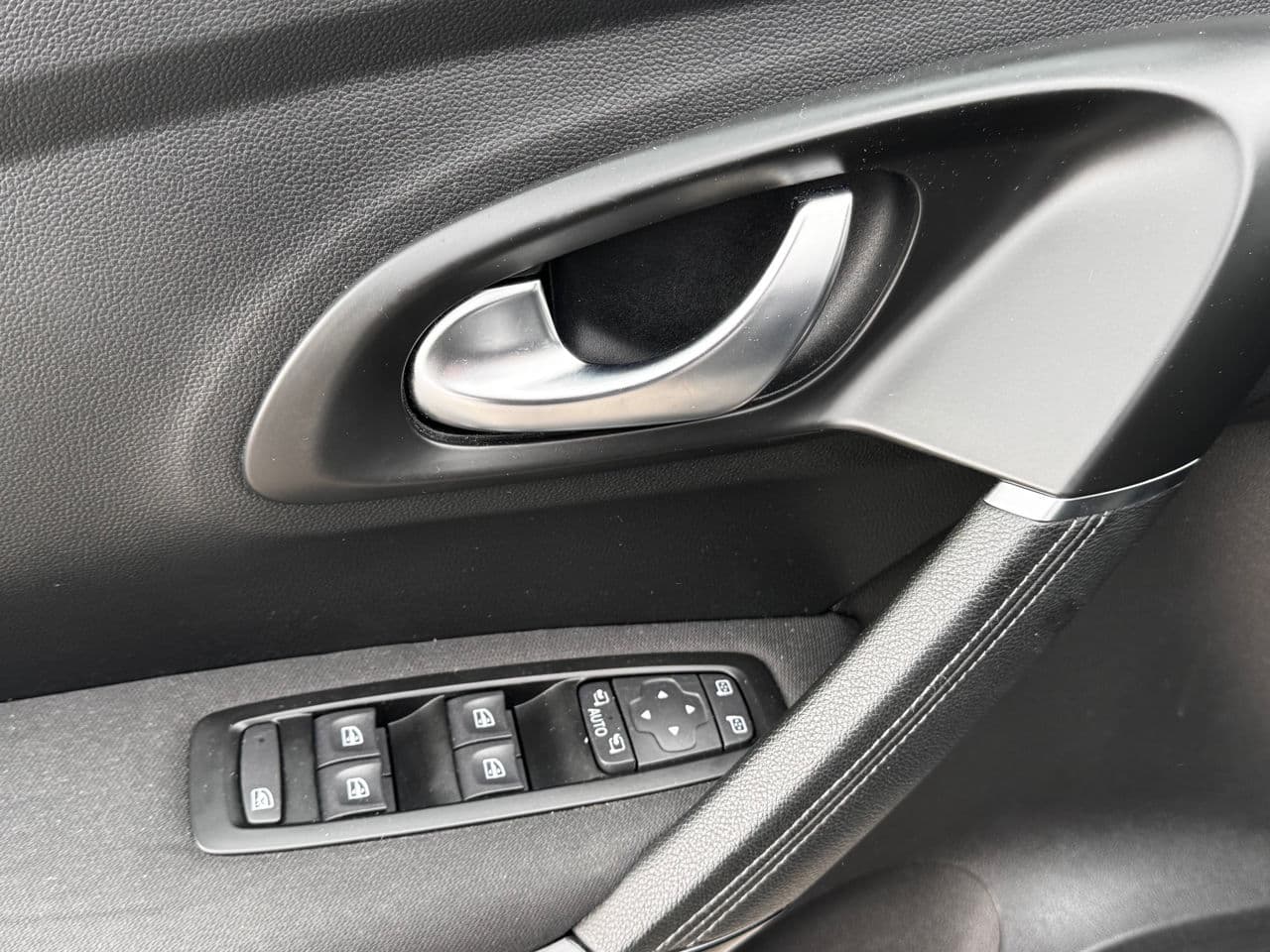 Renault Kadjar 2022 — Миниатюра 14