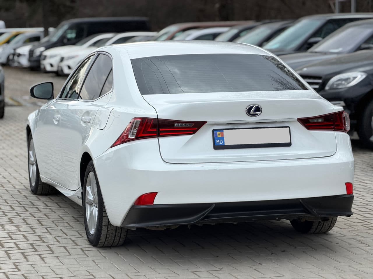 Lexus IS 300h 2014 — Миниатюра 4
