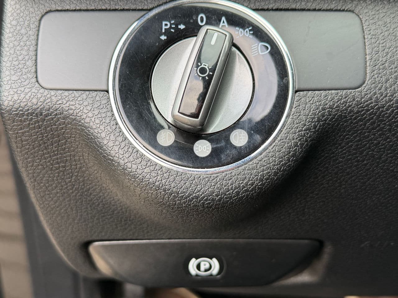 Mercedes C 220 2008 — Миниатюра 8