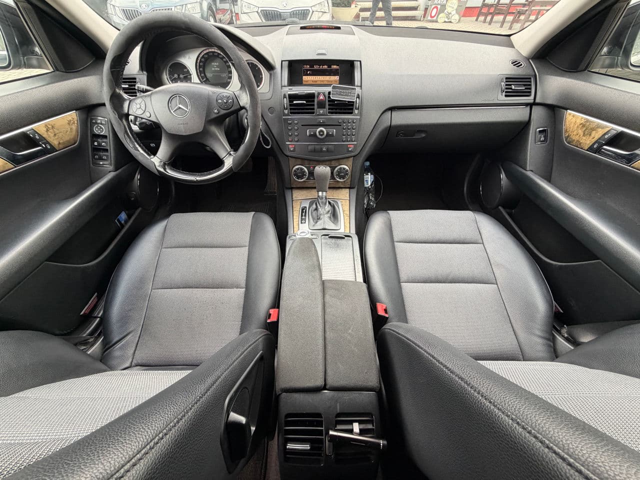 Mercedes C 220 2008 — Миниатюра 9