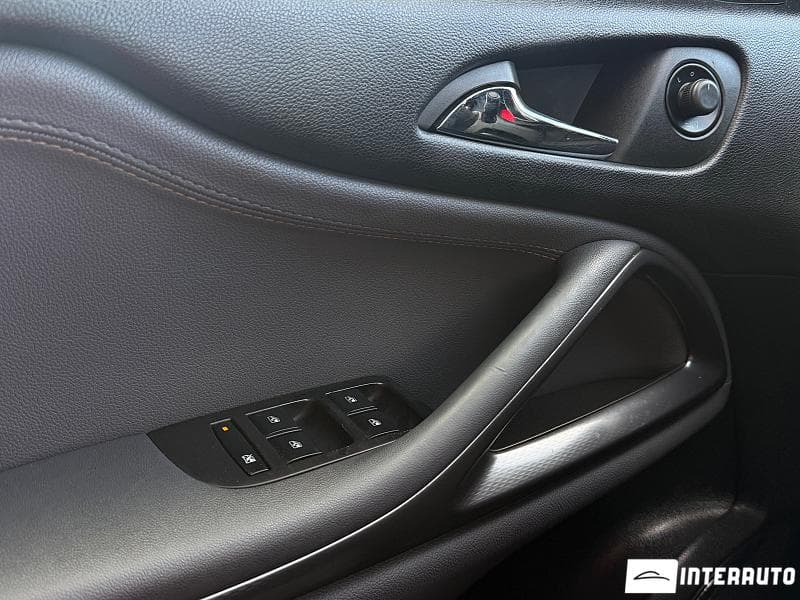 Opel Zafira 2012 — Миниатюра 12