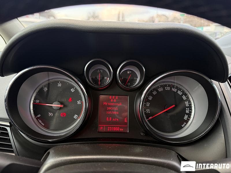 Opel Zafira 2012 — Миниатюра 10