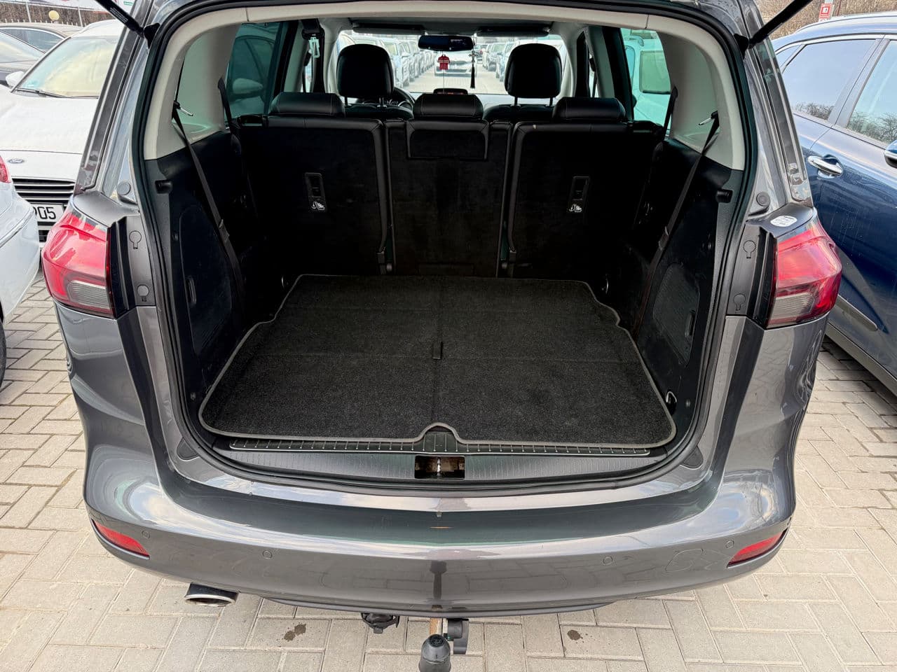 Opel Zafira 2012 — Миниатюра 17