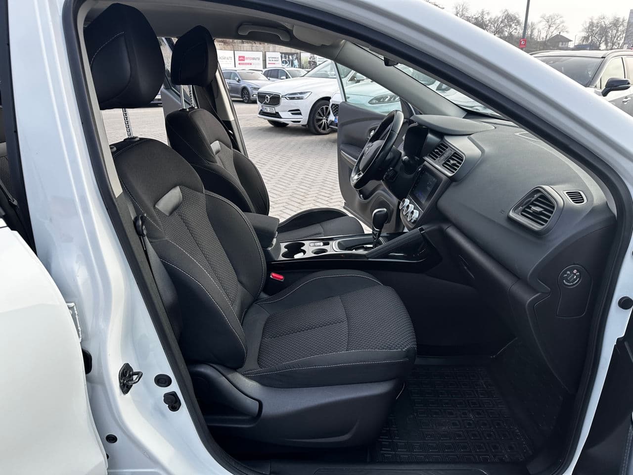 Renault Kadjar 2022 — Миниатюра 14