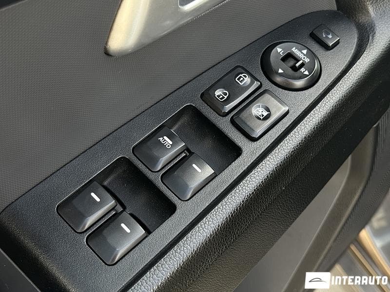 Kia Sportage 2011 — Миниатюра 18