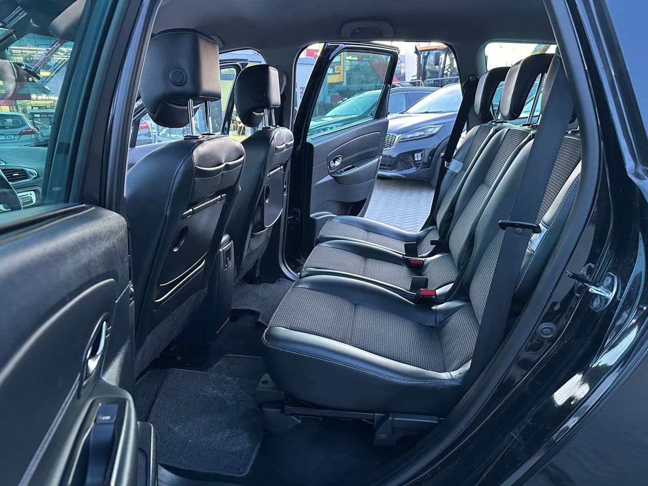 Renault Grand Scenic 2015 — Миниатюра 13