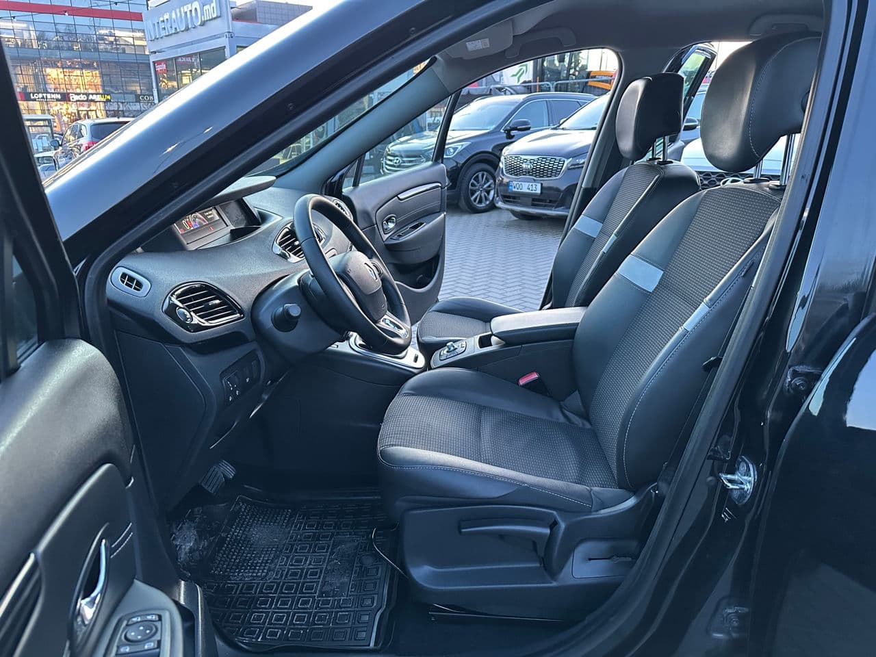 Renault Grand Scenic 2015 — Миниатюра 5