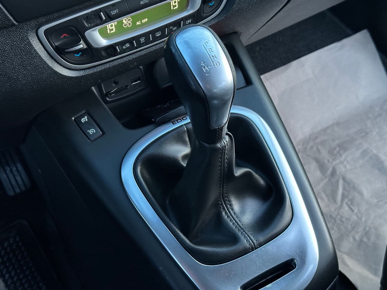 Renault Grand Scenic 2015 — Миниатюра 11