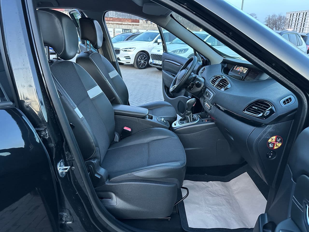 Renault Grand Scenic 2015 — Миниатюра 15