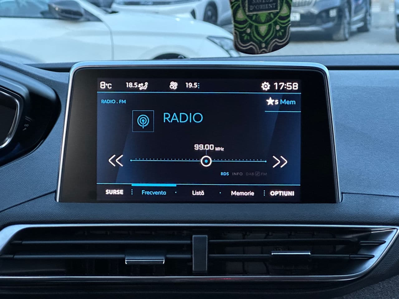 Peugeot 3008 2020 — Миниатюра 9